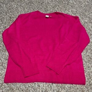 GAP V-Neck Sweater in Vibrant Pink